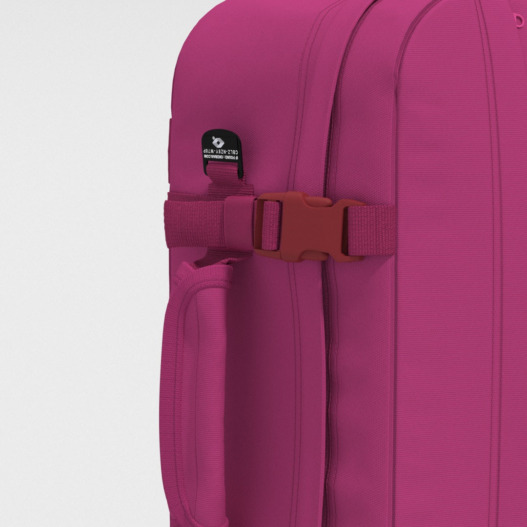 Classic Cabin Backpack 44L Lovestruck Pink