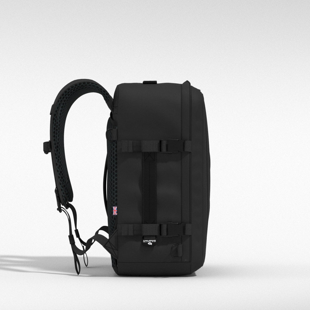 Classic Plus Backpack 32L Absolute Black