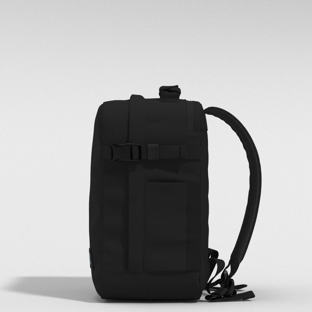 <tc>Classic</tc> Mochila Tech 28L <tc>Absolute Black</tc>