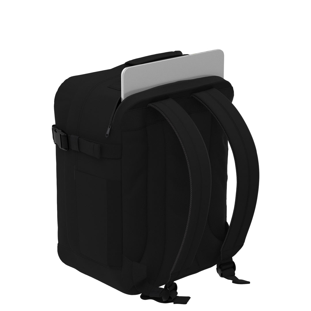 Classic Tech Backpack 28L Absolute Black