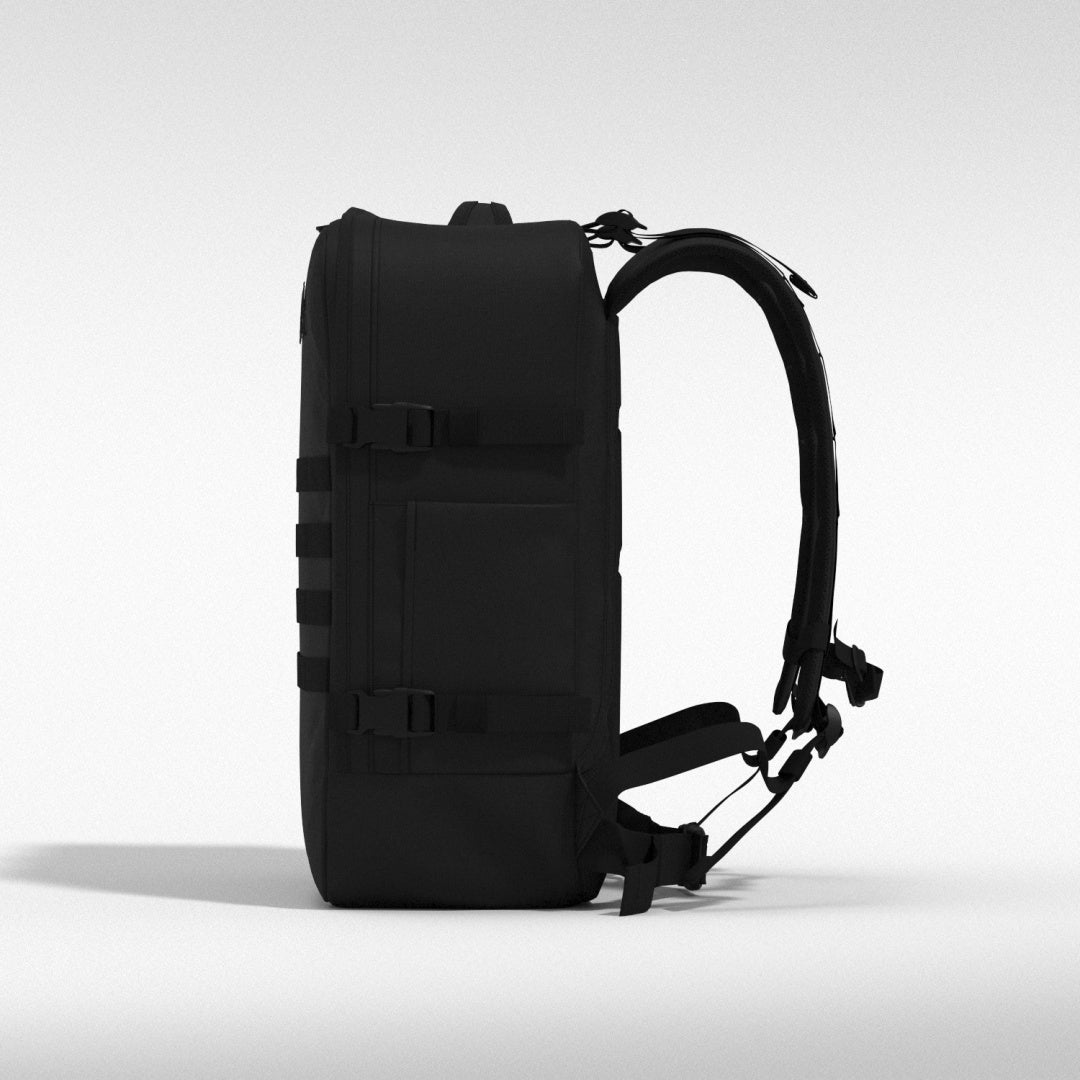 <tc>Military</tc> Mochila 44L <tc>Absolute Black</tc>